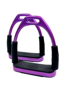 อานม้า PP สีแดงพร้อมพื้นผิวแบบมีลายสำหรับอุปกรณ์ขี่ม้า - Product Image 3