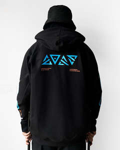 Sudadera con Capucha Negra Unisex ZAMS, Corte Regular, Colección Streetwear Techwear, Diseño con Bolsillo Frontal, Ropa de Invierno, Algodón Lavado con Ácido - Product Image 6