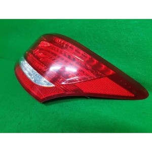 Ensemble de feux arrière Equus RIGHT, côté droit, d'occasion, OEM 924023N000 - Product Image 3