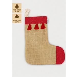 Custom Jute Christmas Stocking With Tassels Natural Red Burlap Gift Bag 31x31x16 cm Wholesale OEM ODM Private Label Manufacturer - Product Image 2