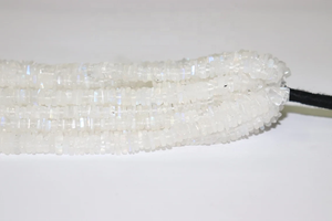 Cuentas de piedra lunar arcoíris natural Forma cuadrada Lisa 4-5mm Blanco 16 pulgadas Liso para la fabricación de joyas - Product Image 2