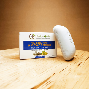 สบู่สมุนไพรโรสแมรี่และเมล็ดองุ่น บำรุงผิวอย่างล้ำลึก ช่วยเพิ่มความชุ่มชื้น และเสริมความงามอย่างเป็นธรรมชาติในทุกวัน - Product Image 1