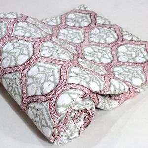 Couette Kantha ethnique fabriquée à la main, réversible ultra douce et parfaite pour tous les climats - Product Image 5