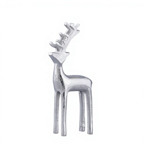 Escultura de Ciervo Plateada, Decoración Navideña, Adorno de Reno de Aluminio Hecho a Mano, Decoración de Mesa, Tamaños Personalizables - Product Image 1