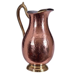 Carafe à eau artisanale en cuivre avec finition martelée et couvercle, design vintage pour la salle à manger - Product Image 5