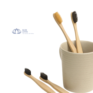 BEST SELLER Brosse à dents Blue Lotus Farm à poils végétaux, écologique, réutilisable, format voyage, outil de nettoyage dentaire - Product Image 1