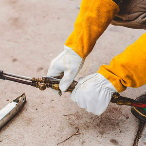 Premium Quality Safety Welding <b>Gloves</b> 2026 Welding <b>Gloves</b> Made In High Quality Welding <b>Gloves</b> - Product Image 2