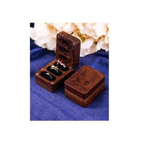 Boîte à bague de fiançailles en bois de chêne de luxe faite à la main pour demande en mariage, présentoir carré en bois |   Support de rangement pour alliance à fente unique - Product Image 5