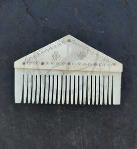 Parfait pour la barbe, petit peigne en os avec rivets en cuivre. Basé sur des découvertes de la période médiévale précoce et de l'ère viking - Product Image 1