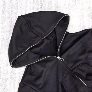 Conjunto de Sudadera Corta con Cremallera Completa y Bolsillos Tipo Canguro de Forro Polar 100% Algodón para Mujer y Pantalones Cortos de Cintura Baja con Efecto Desgastado - ¡Oferta Más Vendida! - Product Image 2
