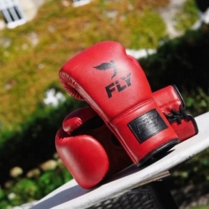 Bottes de boxe de haute qualité à lacets et fermeture auto-agrippante, modèle rouge, en cuir synthétique, OEM ODM, professionnelles, neuves, pour l'entraînement et le sparring - Product Image 6