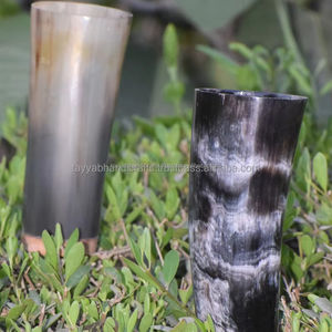 Uso hecho a mano Party Ware Beer Use Horn Glass y el mejor vidrio pulido y tamaño personalizado - Product Image 1