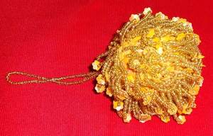 Boules de Noël suspendues faites à la main, produit artisanal, belle décoration de Noël, broderie à la main pour la décoration de la maison - Product Image 3