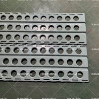 Tablas de tracción 4x4 todoterreno de Aluminio perforado y escaleras de arena resistentes para recuperación de vehículos en entornos desérticos y de dunas