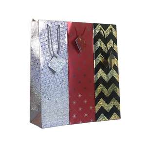 Bolsa de Papel Holográfica Personalizada con Logotipo para Botellas de Vino, Bolsa de Regalo de Lujo para una Sola Botella de Licor - Product Image 5