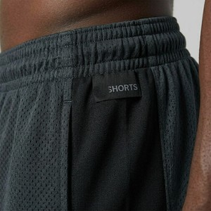 Shorts de basketball performants pour hommes, noirs, en mesh, avec cordon de serrage élastique à la taille, pour l'entraînement athlétique, la gym, le streetwear et les vêtements de sport - Product Image 6
