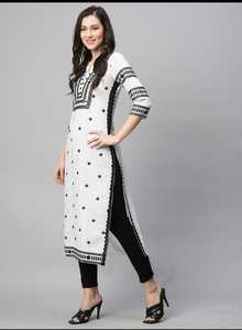 Kurtis brodés bleu ciel pour femmes, robe indienne pakistanaise, col en V, manches longues, coupe régulière, coton, pour tous les jours et occasions décontractées - Product Image 5