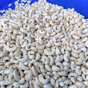 Cashew <b>Kernel</b> SANTIGO Kaju Cashew <b>Nuts</b> <b>Kernel</b> ISO And HACCP Certified Caju Badam - Product Image 1