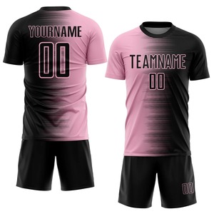 เสื้อฟุตบอลสีชมพูไล่เฉดสีดำ แขนสั้น คอกลม ระบายเหงื่อได้ดี ผลิตจากโพลีเอสเตอร์ 100% สำหรับผู้ใหญ่ ใส่ได้ทั้งชายและหญิง พิมพ์ลายแบบ Sublimation - Product Image 1