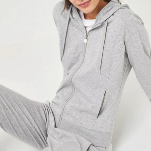 Chándal Deportivo Personalizado para Mujer con Logotipo, Chándal de Moda para Mujer, Chándal para Mujer al Mejor Precio - Product Image 4