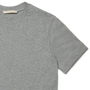 Collection Mode Jeunesse : T-shirt Garçon Style Urbain Couleurs Unies Vibrantes, Matière Anti-décoloration / Facile d'Entretien pour Tenue Décontractée - Product Image 4