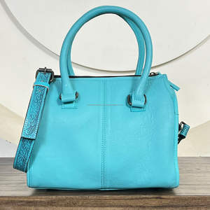 Nouveau Sac de Voyage en Cuir de Vachette Façonné à la Main par un Designer, Sac Polochon Tendance de Haute Qualité avec Fermeture Éclair pour Usage Quotidien, Vente en Gros - Product Image 6