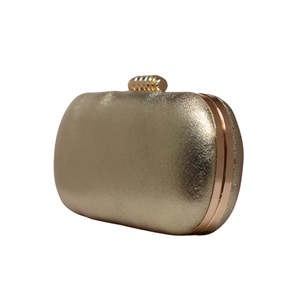Pochette élégante dorée scintillante, sac de soirée métallique tendance pour femmes, pour les soirées et les événements formels - Product Image 2