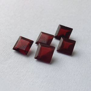 Gema de Granate Natural AAA+ con Corte Facetado y Calibrado en Forma Cuadrada |   Piedras Sueltas para Joyería, Disponibles en Todos los Tamaños - Product Image 6