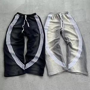 Pantalones Deportivos para Hombre, Diseño Casual con Rayas en Contraste y Logotipo Personalizado, Corte Recto, Holgados, Estilo Oversize, Tejido Grueso - Product Image 1