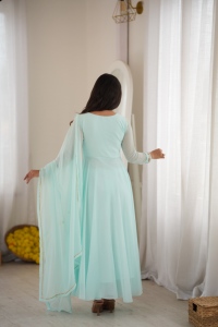 Nouvelle Robe Longue Slim Fit en Georgette Fox à Séchage Rapide pour Fête Hiver/Été avec Ensemble Dupatta et Bas de Robe – Mode Ethnique Féminine - Product Image 2