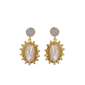 Boucles d'oreilles pendantes ovales en laiton plaqué or avec perles baroques, faites à la main, pour femme, bijoux de mode et de déclaration pour fiançailles - Product Image 1