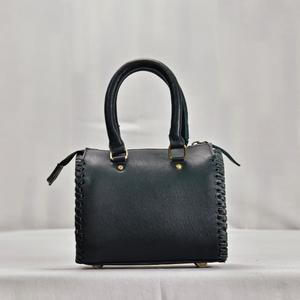 Bolso de Mano de Cuero Vacuno de Lujo con Panel Floral Repujado, Cierre de Cremallera, Asa Superior y Diseño de Cuero Duradero - Product Image 2