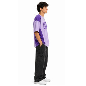 Camiseta Oversize Morada de Manga Raglán para Hombre con Estampado de Edición Limitada Estilo Urbano y Cuello Redondo de Punto Ajustado - Product Image 5