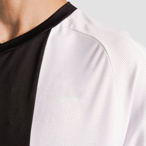 Maillot de football pour hommes à manches courtes, col en V, couleur contrastée, haut de sport, tenue d'équipe personnalisée - Product Image 5