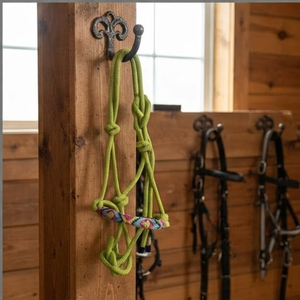 Cabestro de Cuerda Verde para Caballo |   Cuerda de poliéster resistente a la intemperie con nudo Fiador, tejida a mano y con diseño, para entrenamiento ecuestre. - Product Image 3