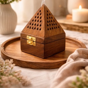 Luxury White Metal Incense Burner Arabic <b>Bakhoor</b> <b>Oud</b> Burner Hollow LED Decorative Home Fragrance Burner - Product Image 5
