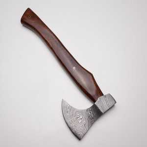 Hache à barbe de luxe en acier forgé artisanal de Damas, tête gravée, manche en bois, pour camping et bushcraft, vente en gros OEM UA - Product Image 6
