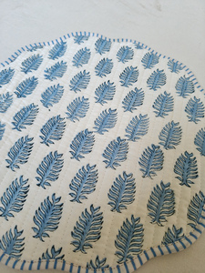 Set de table matelassé léger en coton vert clair à imprimé léopard, réversible, moderne, personnalisable, lavable en machine, ovale/rond/carré - Product Image 6