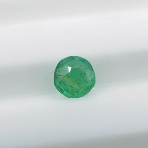 Piedra Preciosa de Ópalo Zambiano de 0.10ct, Ópalo Verde Facetado Redondo (3.5X2MM), Colgante de Compromiso Vintage con Forma de Corazón Chapado en Plata - Product Image 1