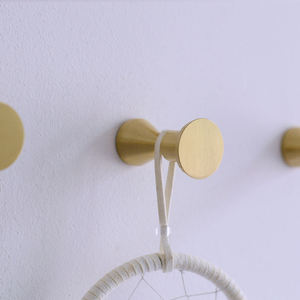 Ganchos de Latón de Primera Calidad con Colgadores Decorativos Resistentes para Muebles del Hogar, Hoteles, Venta al por Menor y Uso Comercial - Product Image 2