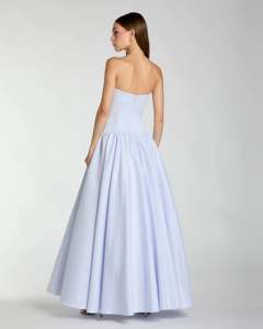 Vestido de Noche Largo de Satén Azul Claro sin Tirantes, Estilo Tubo, Plisado, Elegante, Formal, con Sujetador Incorporado y Antiarrugas - Product Image 5