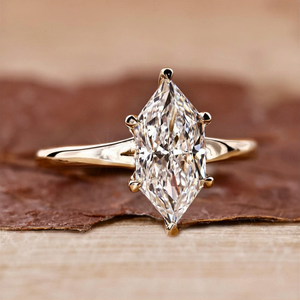 Anillo de Compromiso Solitario con Corte Marquesa, Oro Amarillo de 14K, Engaste de Puntas, Diamante Cultivado en Laboratorio, Anillo Minimalista de Lujo Unisex - Product Image 2