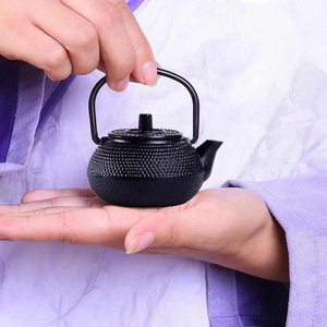 Colección Moderna de Teteras para una Noche Tranquila y Tradiciones de Bebidas, Colección Moderna de Teteras para una Noche Tranquila - Product Image 6