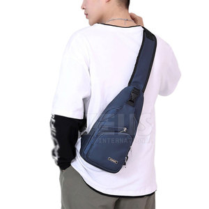 Sac bandoulière tendance pour l'extérieur avec coutures durables et finition soignée - Product Image 3