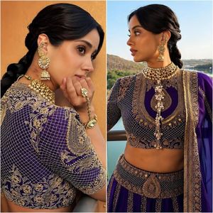 Lehenga Choli elegante semisellado con lentejuelas moradas y dupatta, listo para usar, ropa de fiesta premium de Royal Export. - Product Image 2