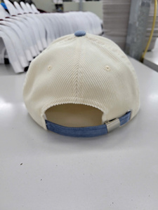 Gorra de Béisbol de Pana de Dos Tonos, Estructurada, de 6 Paneles, con Bordado Personalizado, para Bodas, Hecha en Vietnam, de Alta Calidad y a la Moda - Product Image 2