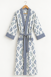 Robe kimono florale pour femme, col en V, manches trois quarts, peignoir avec bordure rayée et ceinture à nouer - Product Image 6