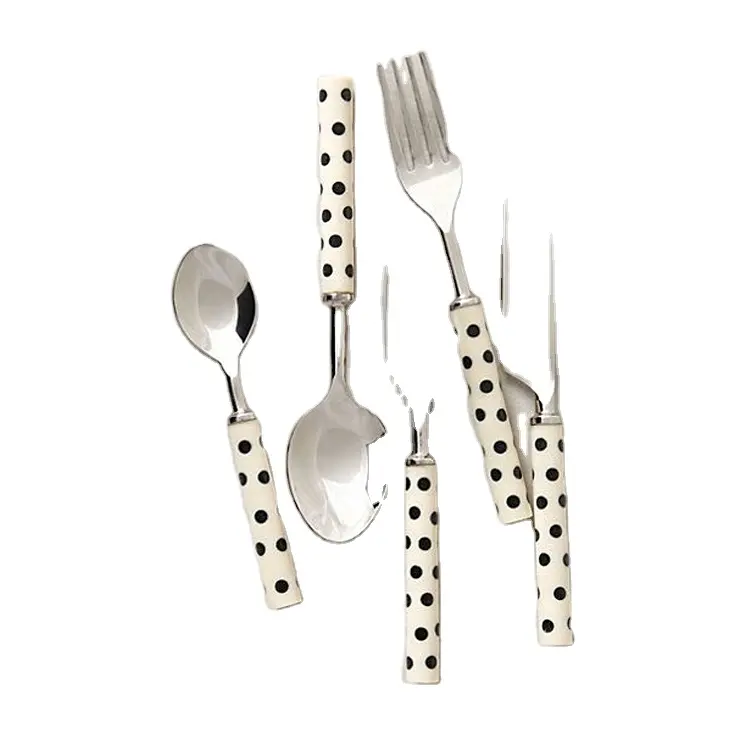 Ensemble de couverts à manche en résine blanc avec point noir, populaire, unique, cuillères en bois faites à la main, ensemble de couteaux et fourchettes