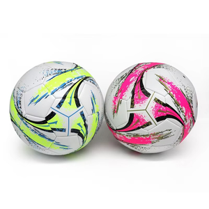Balón de Fútbol de Cuero PU Ligero con Impresión Personalizada al por Mayor, Tamaños 2-6, Colores y Logotipos Personalizados, para Entrenamiento Profesional - Product Image 2
