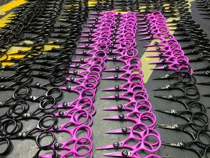 Ciseaux à cuticules en acier inoxydable à lame fine et droite, outil de beauté de précision pour les ongles, les sourcils et les cils, plusieurs couleurs - Product Image 4